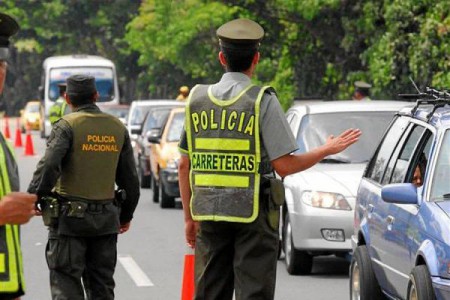 VÍAS DE CUNDINAMARCA EN COMPLETANORMALIDAD